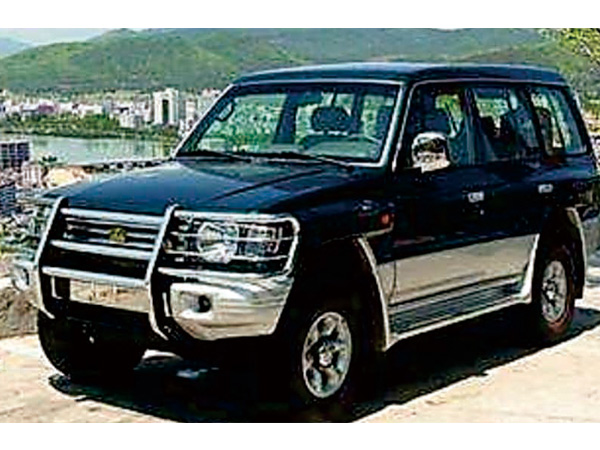 依維柯運(yùn)兵車(chē)